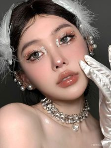 How to get the Glittery and Magical Douyin Eye Makeup Look – cloudicos