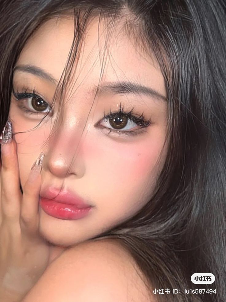 Bộ Cọ Trang Điểm Cá Nhân Cần Thiết Gồm Những Gì? 3 Douyin Beauty