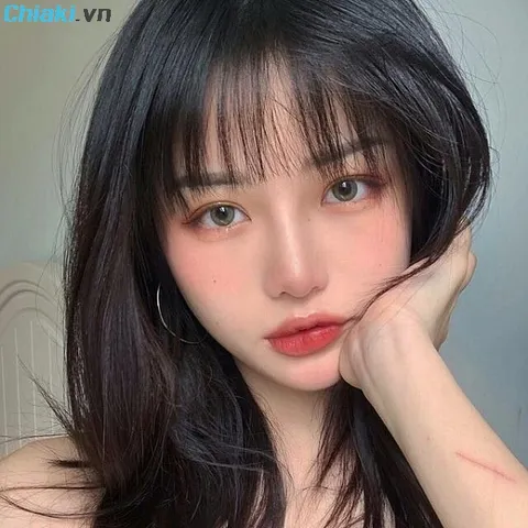 Hướng Dẫn Cách Dán Mi Giả Tự Nhiên Như Chuyên Gia 12 Học cách trang điểm Hàn Quốc nhẹ nhàng, nữ tính, trong veo