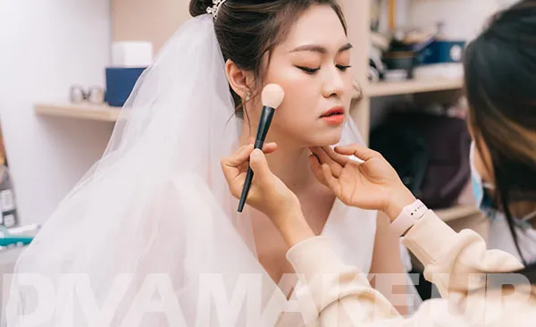 10+ Cách Tìm Kiếm Khách Hàng Nghề Trang Điểm Hiệu Quả 9 Dịch vụ trang điểm | Tổng hợp thông tin về dịch vụ make up | DIVA