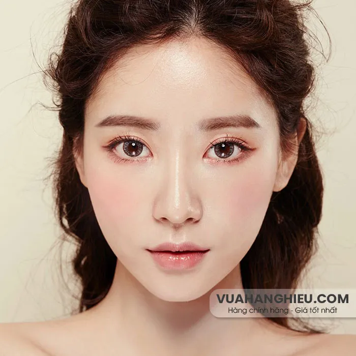 Dùng Kem Chống Nắng Làm Lớp Lót Trang Điểm Được Không? 5 Hướng dẫn makeup tone Hàn Quốc nhẹ nhàng, tự nhiên