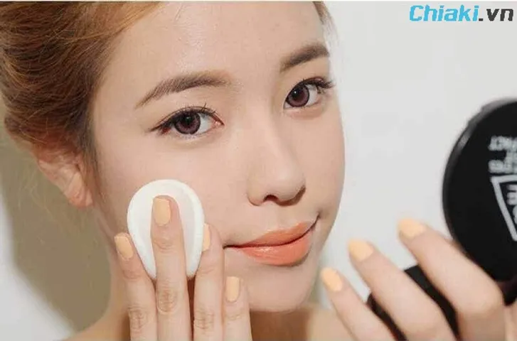 Bí Quyết Giữ Lớp Trang Điểm Lâu Trôi Suốt Cả Ngày 11 Học cách trang điểm Hàn Quốc nhẹ nhàng, nữ tính, trong veo