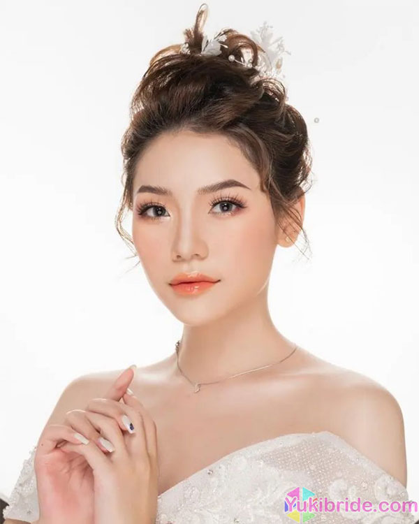 Hướng Dẫn Kẻ Eyeliner Cho Người Mới Bắt Đầu Dễ Dàng 10 Trang điểm cô dâu kiểu Hàn Quốc | Hướng dẫn chi tiết và một số lưu ý