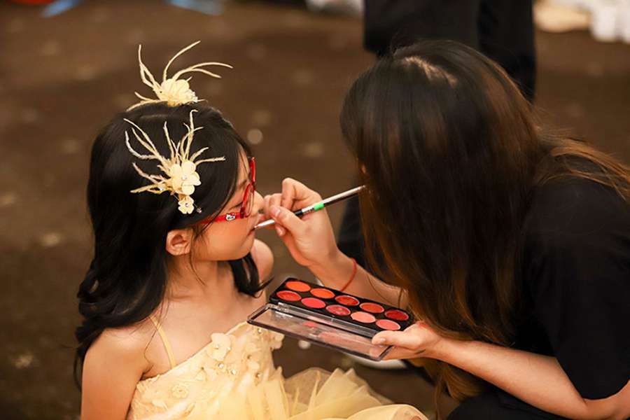 Khóa Học Trang Điểm Cô Dâu Chuyên Nghiệp Để Mở Tiệm 15 Những điều kiêng kỵ trong nghề Makeup cần nắm rõ