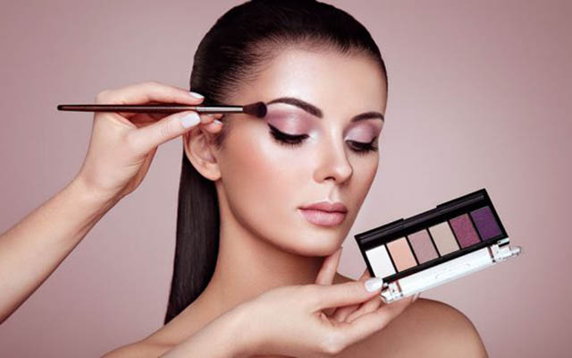 Khóa Học Trang Điểm Cô Dâu Chuyên Nghiệp Để Mở Tiệm 17 Tìm Hiểu Về Nghề Make Up Và Những Điều Bạn Chưa Biết