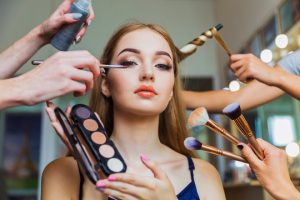 Makeup Artist" Images – Browse 220,669 Stock Photos, Vectors, and Video |  Adobe Stock